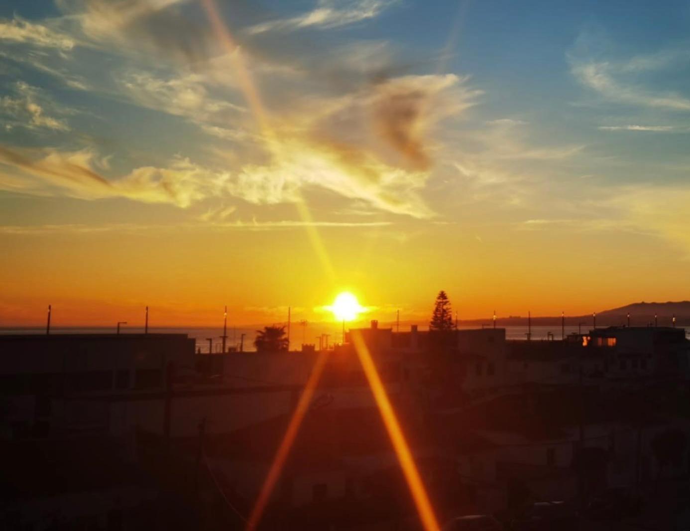 Sea View & Sundown, 150M From The Beach And Surf Spots Costa de Caparica Exteriér fotografie