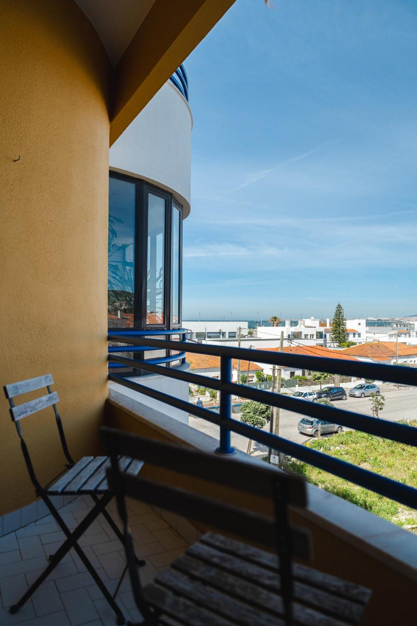 Sea View & Sundown, 150M From The Beach And Surf Spots Costa de Caparica Exteriér fotografie