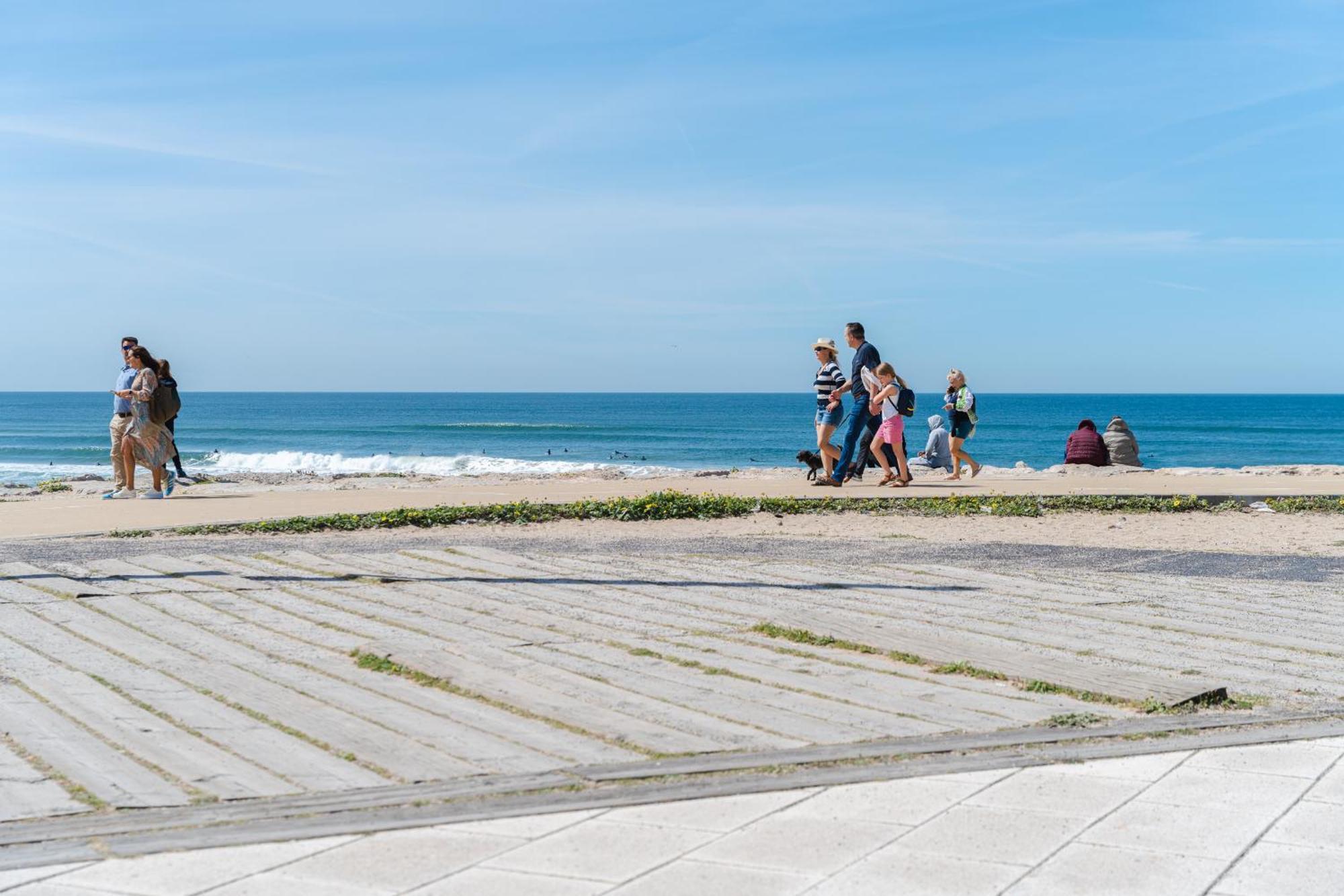 Sea View & Sundown, 150M From The Beach And Surf Spots Costa de Caparica Exteriér fotografie
